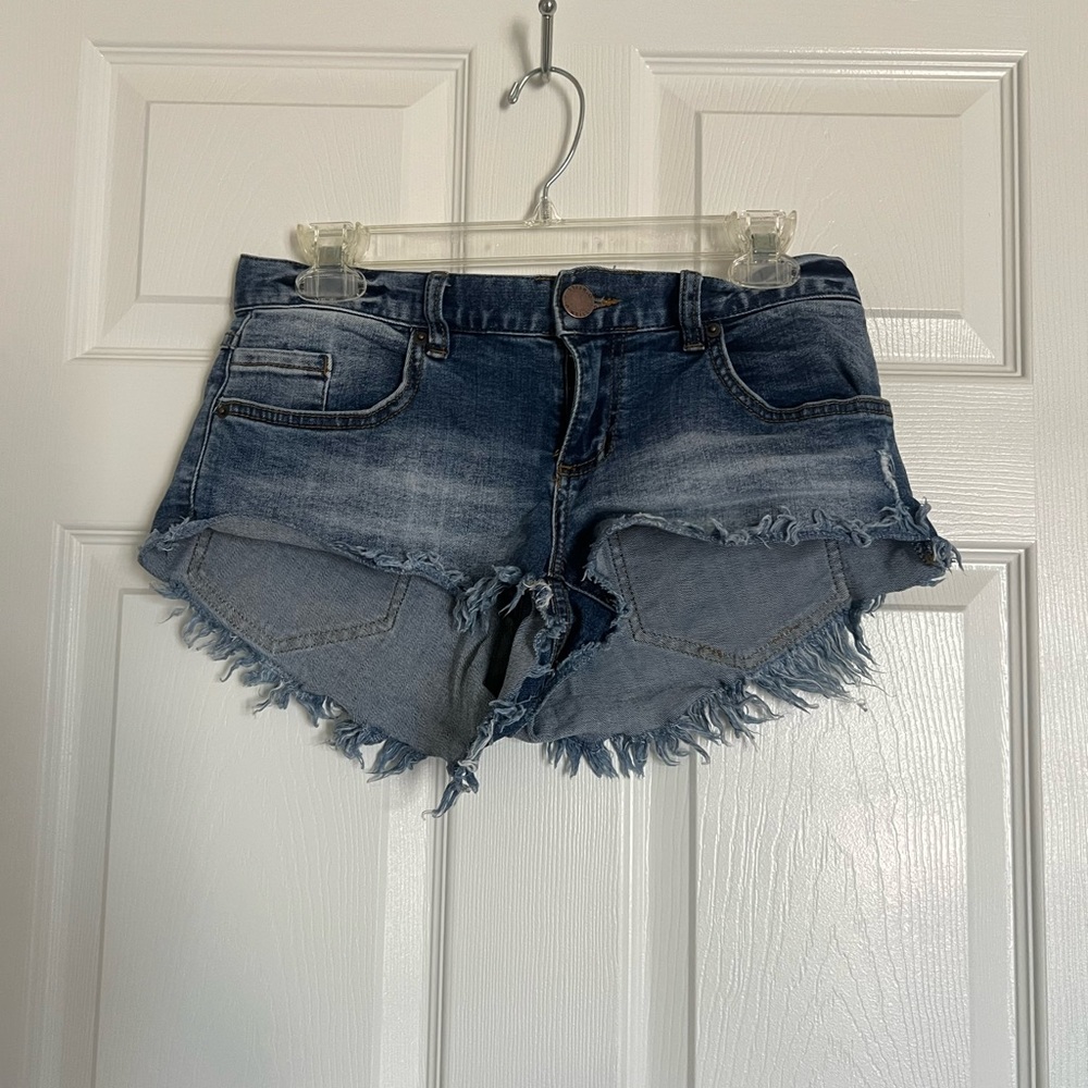 Like New O’Neill Bowie Denim Jean Shorts Size 26